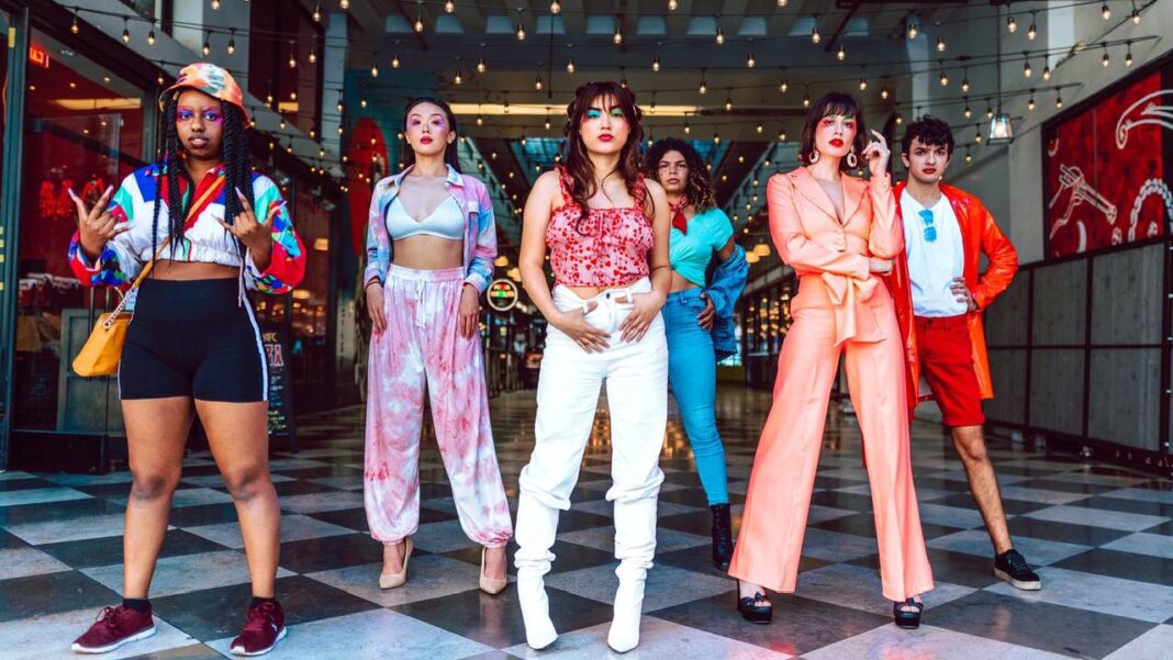 Breaking Gender Norms In Fashion: Style Beyond Labels